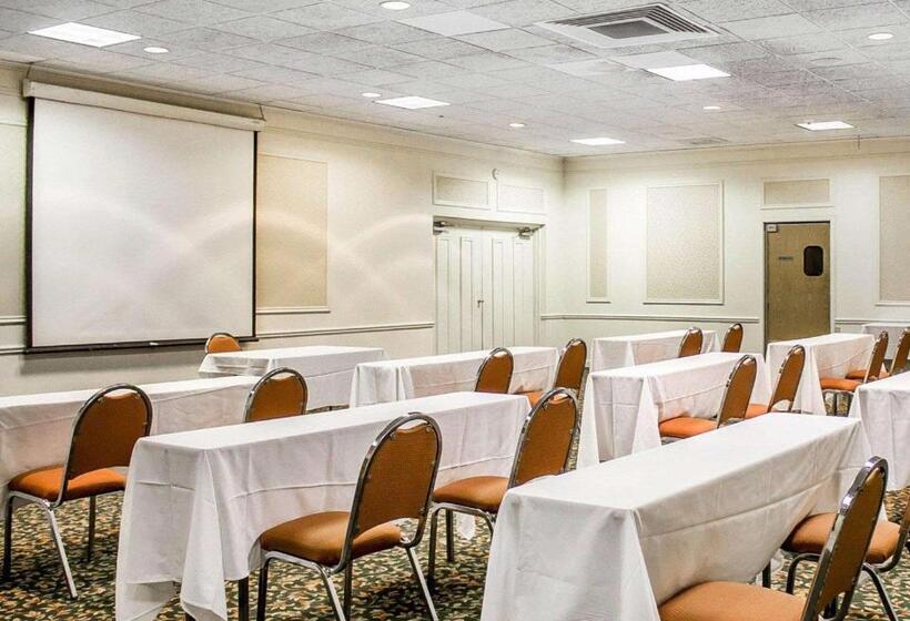 فندق Quality Inn