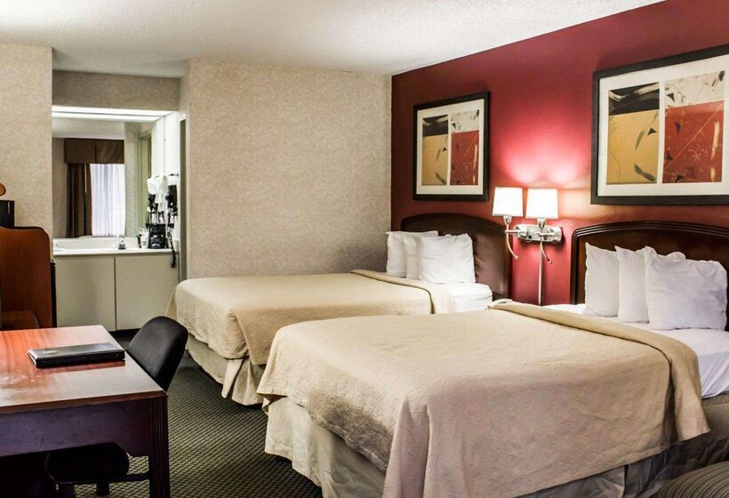 Отель Quality Inn Roanoke Near Lake Gaston