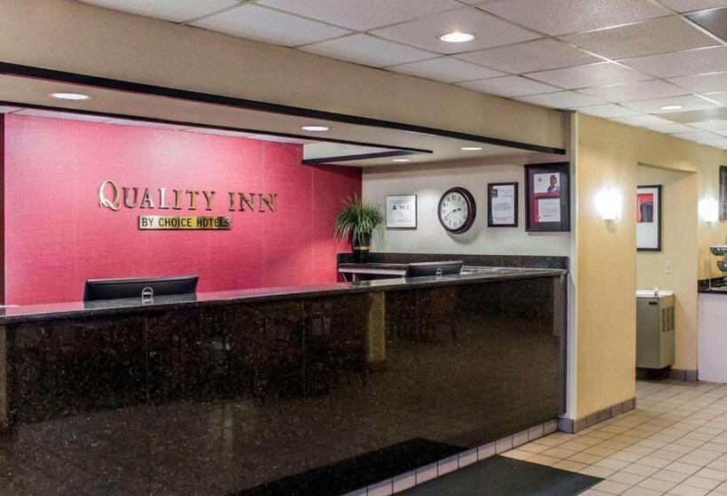 Отель Quality Inn Roanoke Near Lake Gaston