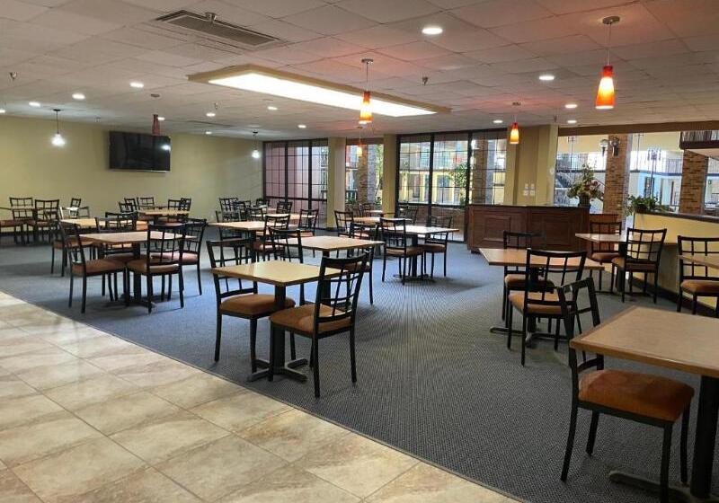 فندق Quality Inn