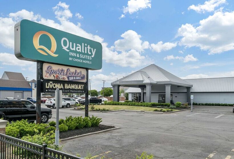 호텔 Quality Inn & Suites Banquet Center