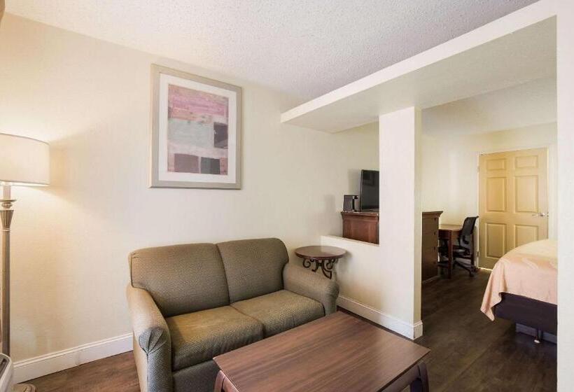 فندق Quality Inn & Suites Conference Center Statesboro Historic District