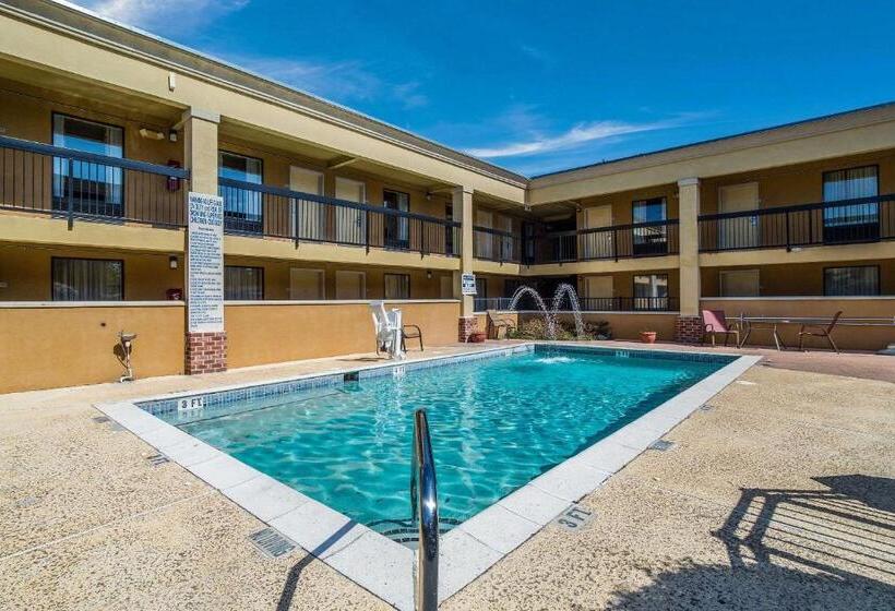 فندق Quality Inn & Suites Conference Center Statesboro Historic District