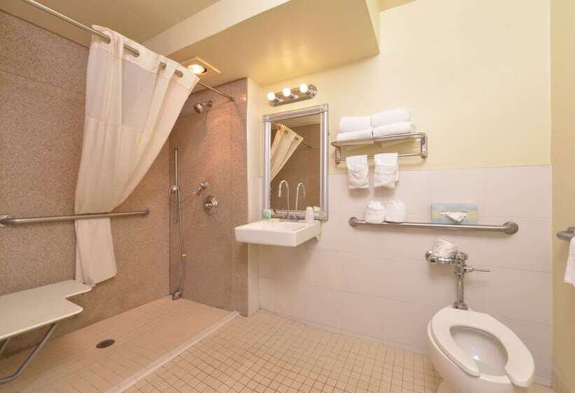 فندق Quality Inn & Suites Montebello   Los Angeles