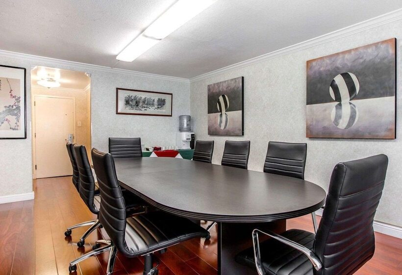 فندق Quality Inn & Suites Montebello   Los Angeles