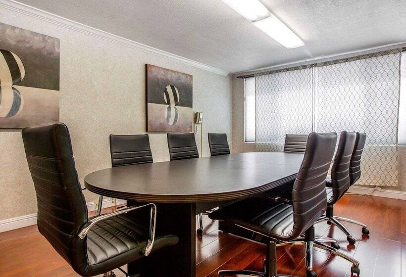 فندق Quality Inn & Suites Montebello   Los Angeles
