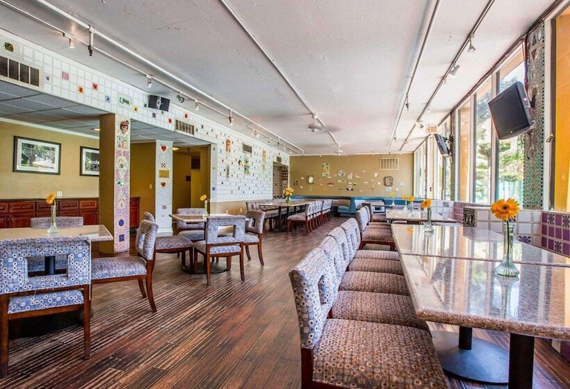 فندق Quality Inn & Suites Montebello   Los Angeles