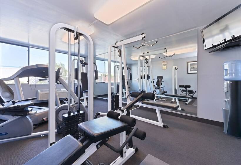 فندق Quality Inn & Suites Montebello   Los Angeles