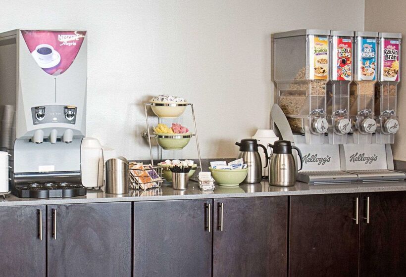 호텔 Quality Inn & Suites Oceanfront