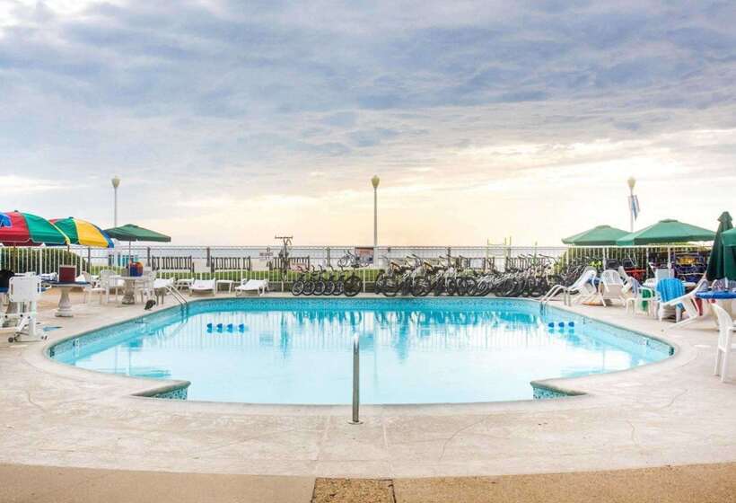 호텔 Quality Inn & Suites Oceanfront