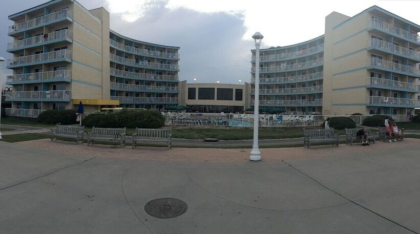 호텔 Quality Inn & Suites Oceanfront