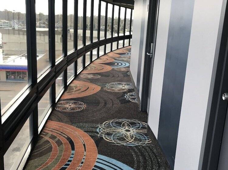 호텔 Quality Inn & Suites Oceanfront