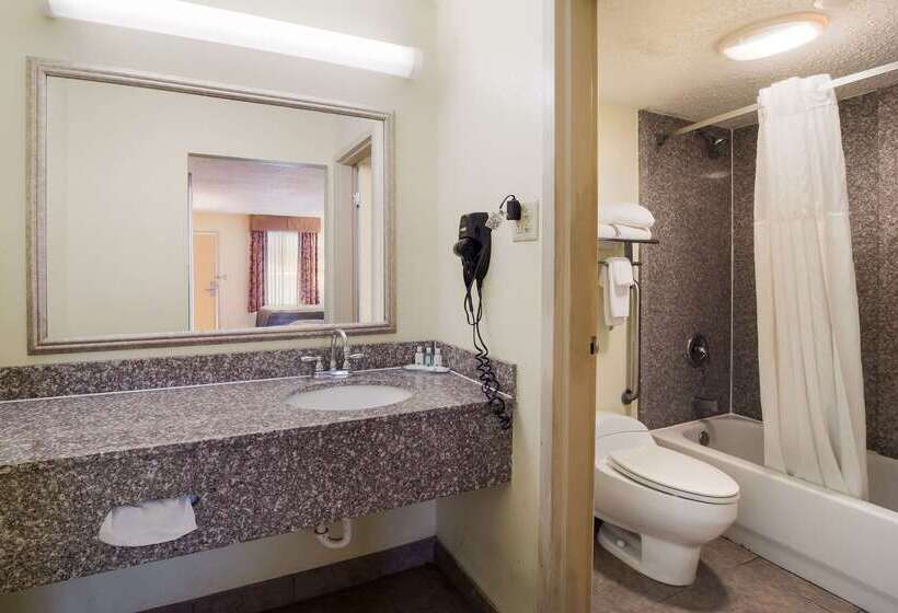 فندق Quality Inn & Suites Conference Center Statesboro Historic District