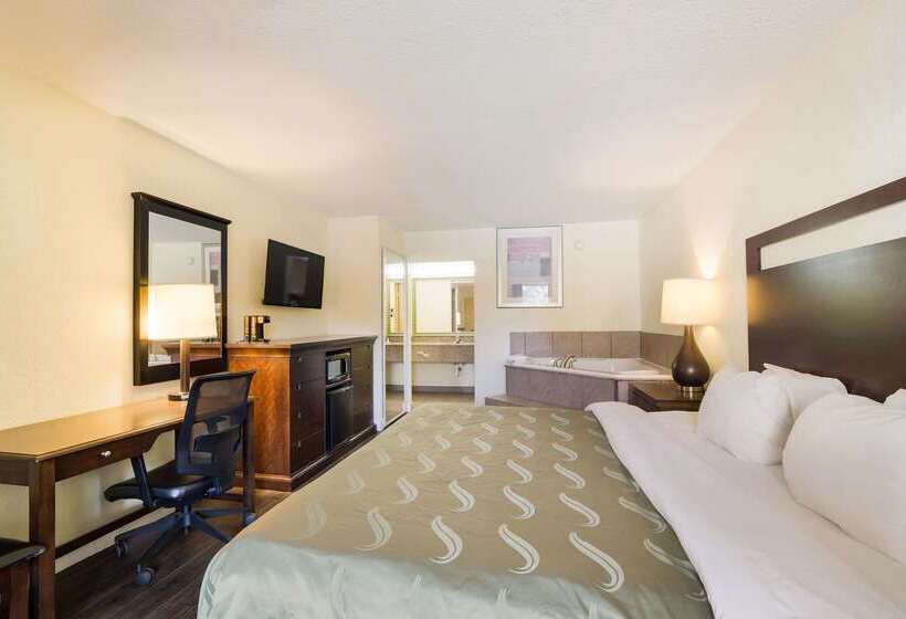 فندق Quality Inn & Suites Conference Center Statesboro Historic District