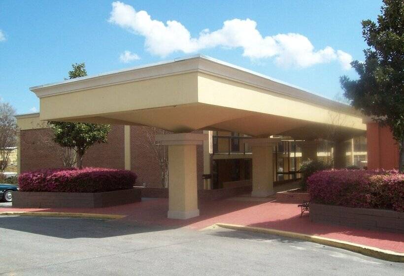 فندق Quality Inn & Suites Conference Center Statesboro Historic District