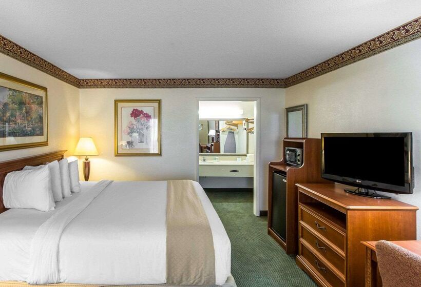 호텔 Quality Inn & Suites