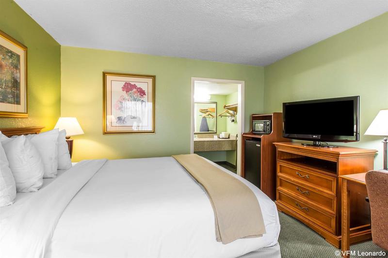 호텔 Quality Inn & Suites