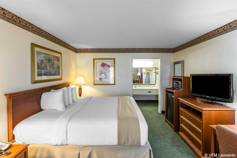 호텔 Quality Inn & Suites