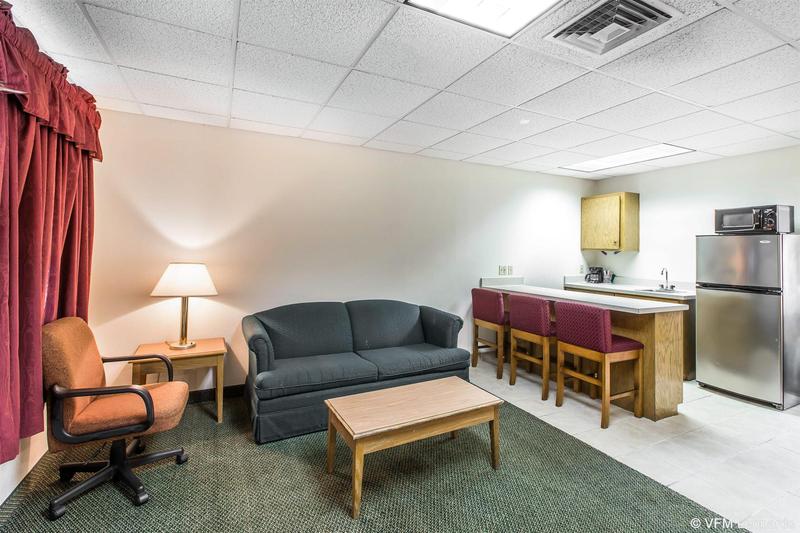 호텔 Quality Inn & Suites