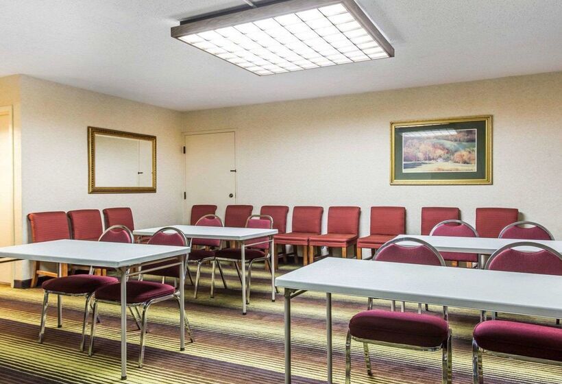 호텔 Quality Inn University