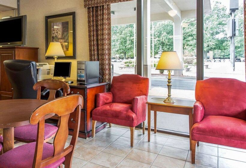 호텔 Quality Inn University