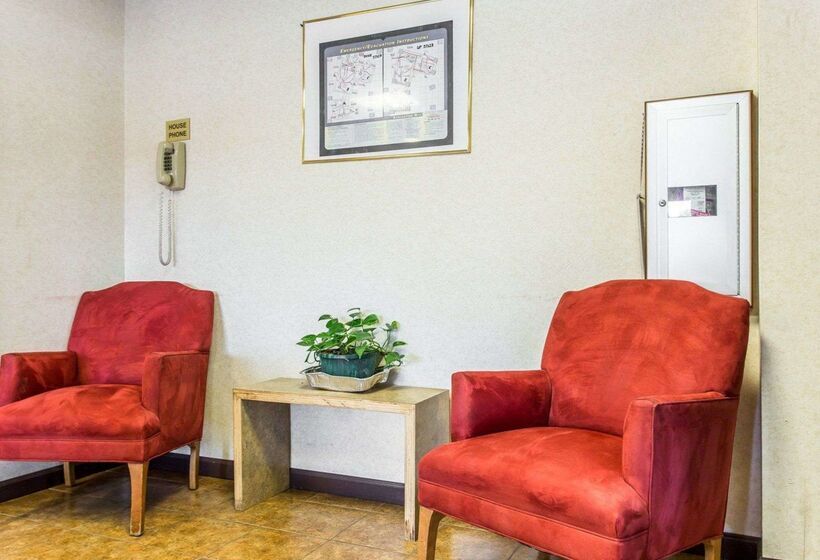 호텔 Quality Inn University