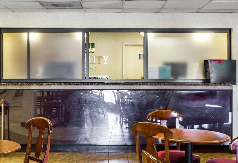 호텔 Quality Inn University