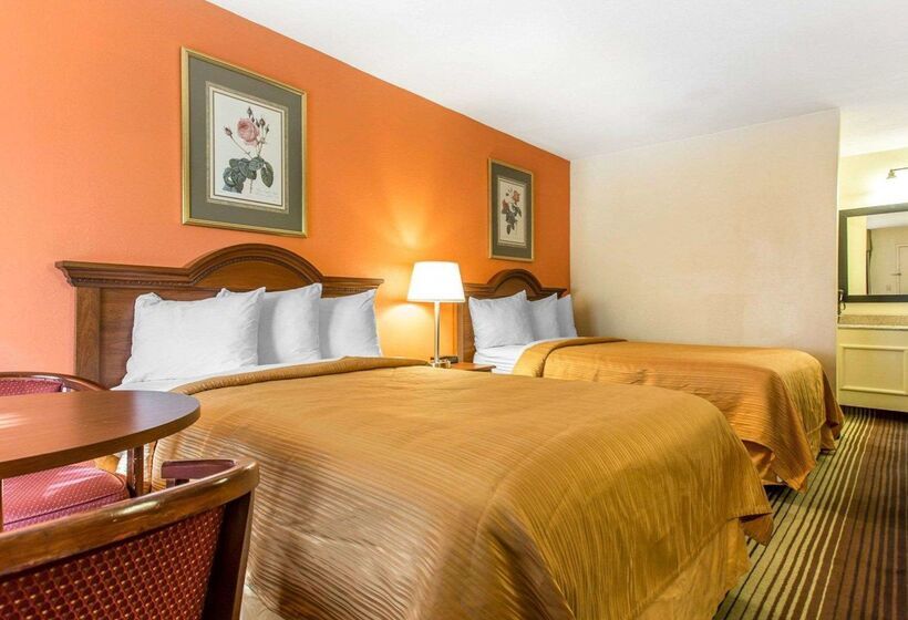 فندق Quality Inn University