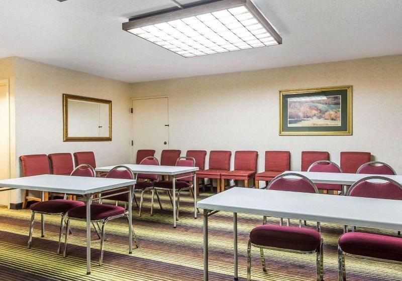 فندق Quality Inn University