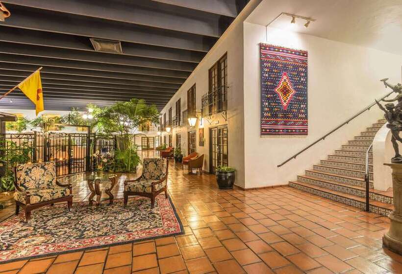 Ramada Hotel & Conference Center By Wyndham Las Cruces