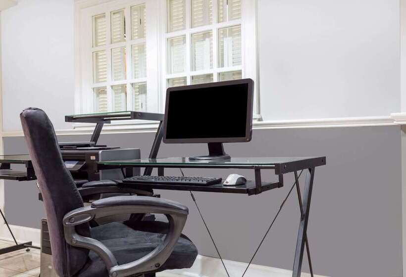 호텔 Ramada By Wyndham Henderson/evansville