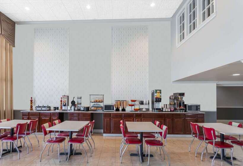 בית מלון כפרי Ramada By Wyndham Henderson/evansville