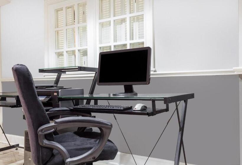 בית מלון כפרי Ramada By Wyndham Henderson/evansville