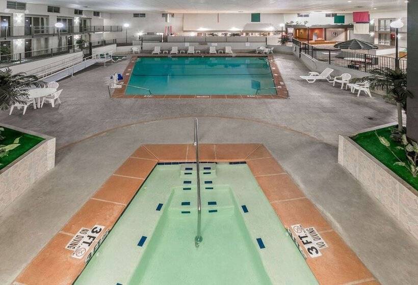 هتل Ramada By Wyndham Odessa Near University Of Texas Permian