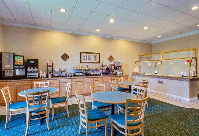 בית מלון כפרי Ramada By Wyndham Provo