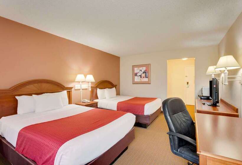 فندق Ramada By Wyndham Provo