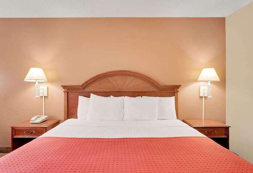 בית מלון כפרי Ramada By Wyndham Provo
