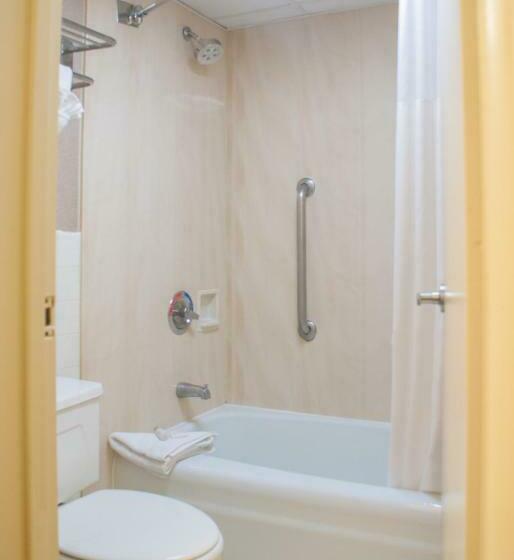 Hotel Ramada By Wyndham Salt Lake City North Temple