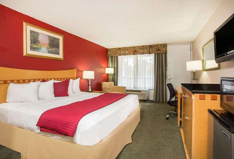 ホテル Ramada By Wyndham & Suites Warner Robins