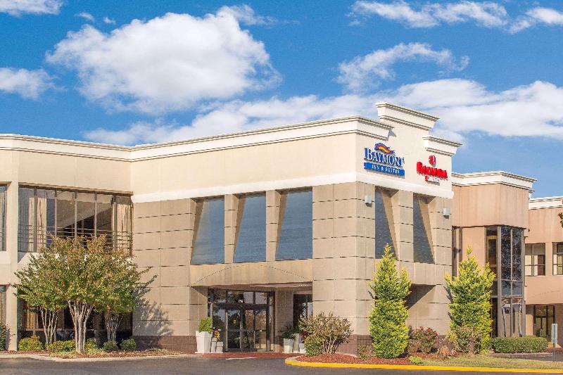 فندق Ramada Plaza By Wyndham Fayetteville Fort Bragg Area