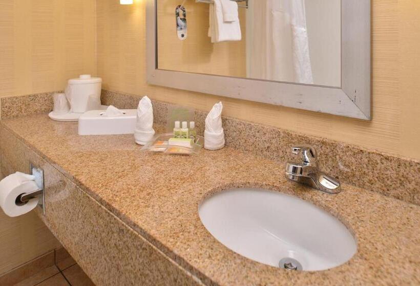 Ramada Plaza By Wyndham Sheridan Hotel & Convention Center