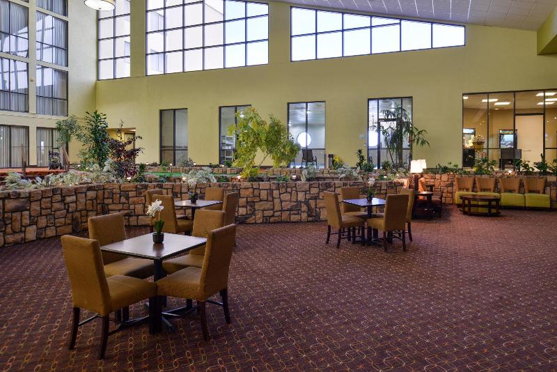 Ramada Plaza By Wyndham Sheridan Hotel & Convention Center