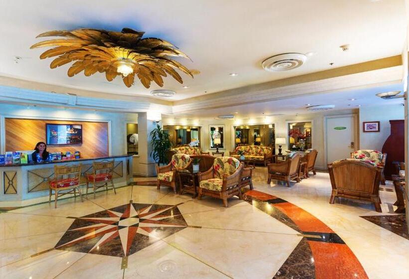 בית מלון כפרי Ramada Plaza By Wyndham Waikiki