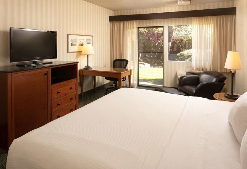 Red Lion Hotel Bellevue