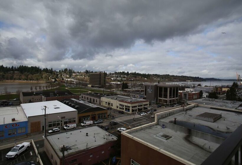 فندق Red Lion Inn & Suites Olympia, Governor