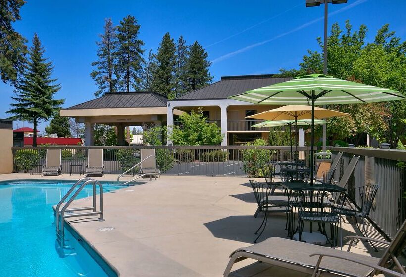 ホテル Red Lion Inn & Suites Deschutes River   Bend