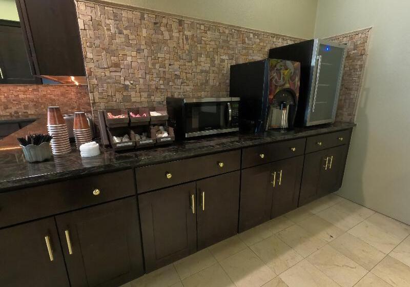 فندق Red Roof Inn Reading