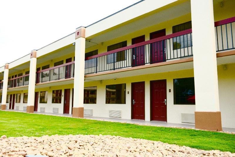 فندق Red Roof Inn & Suites Commerce  Athens