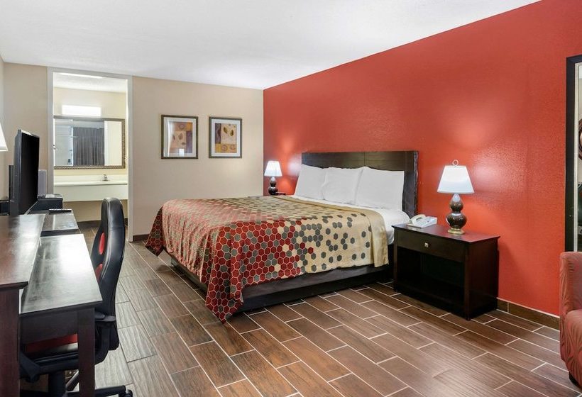 בית מלון כפרי Rodeway Inn