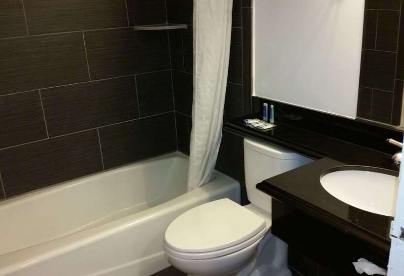 호텔 Rodeway Inn Civic Center